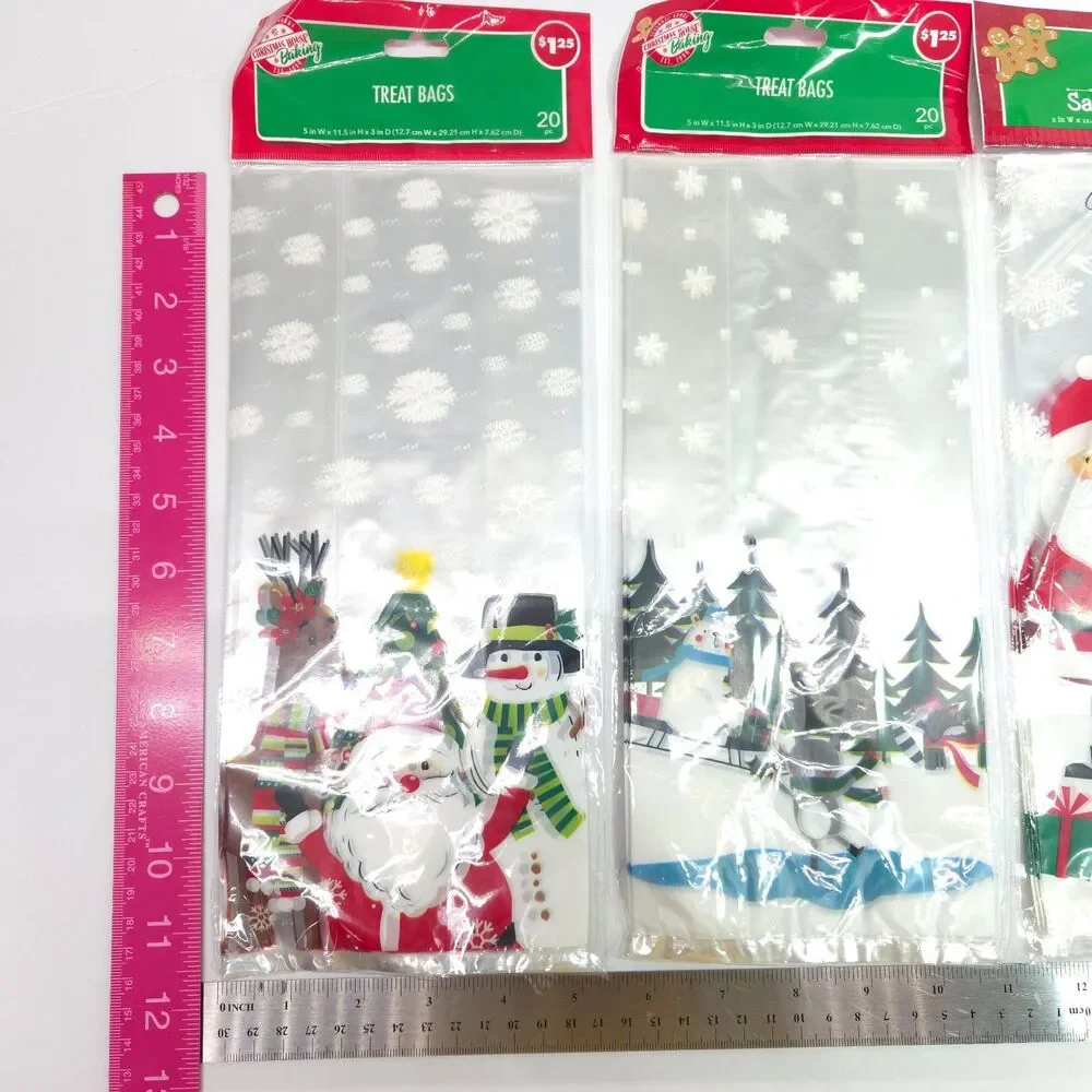 Lot of 92 Christmas Treat Bags Santa Snowman Holiday Goodie Favor Bags